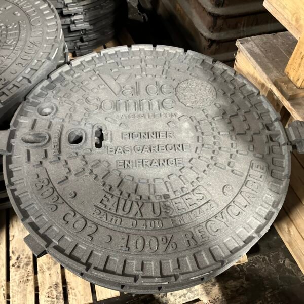 Plaque d’égout en fonte décarbonée St Gobain PAM