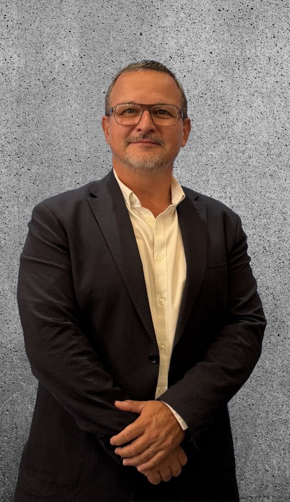 Stéphane Nallet rejoint le Groupe en juin 2026. Il est nommé Directeur des Ventes Infrastructure & Réseaux.